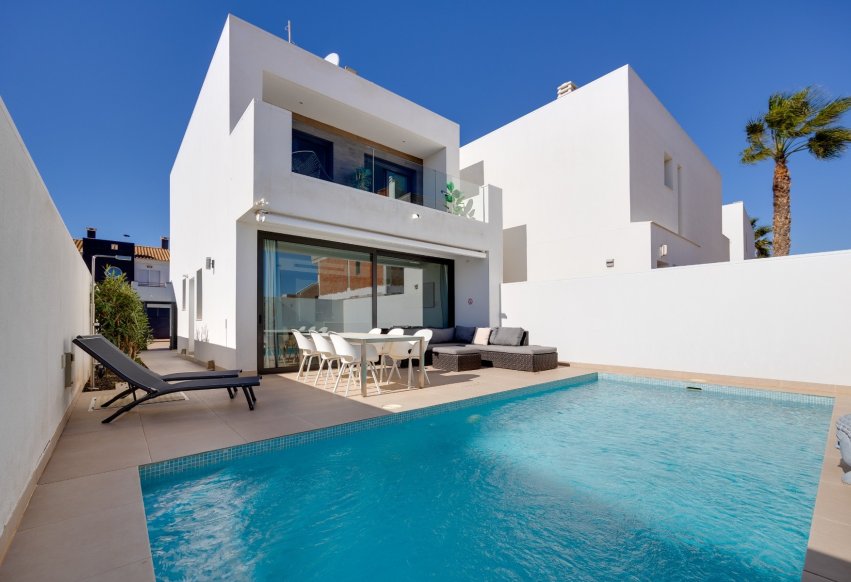 Odsprzedaż - Villa - San Javier - Santiago de la Ribera