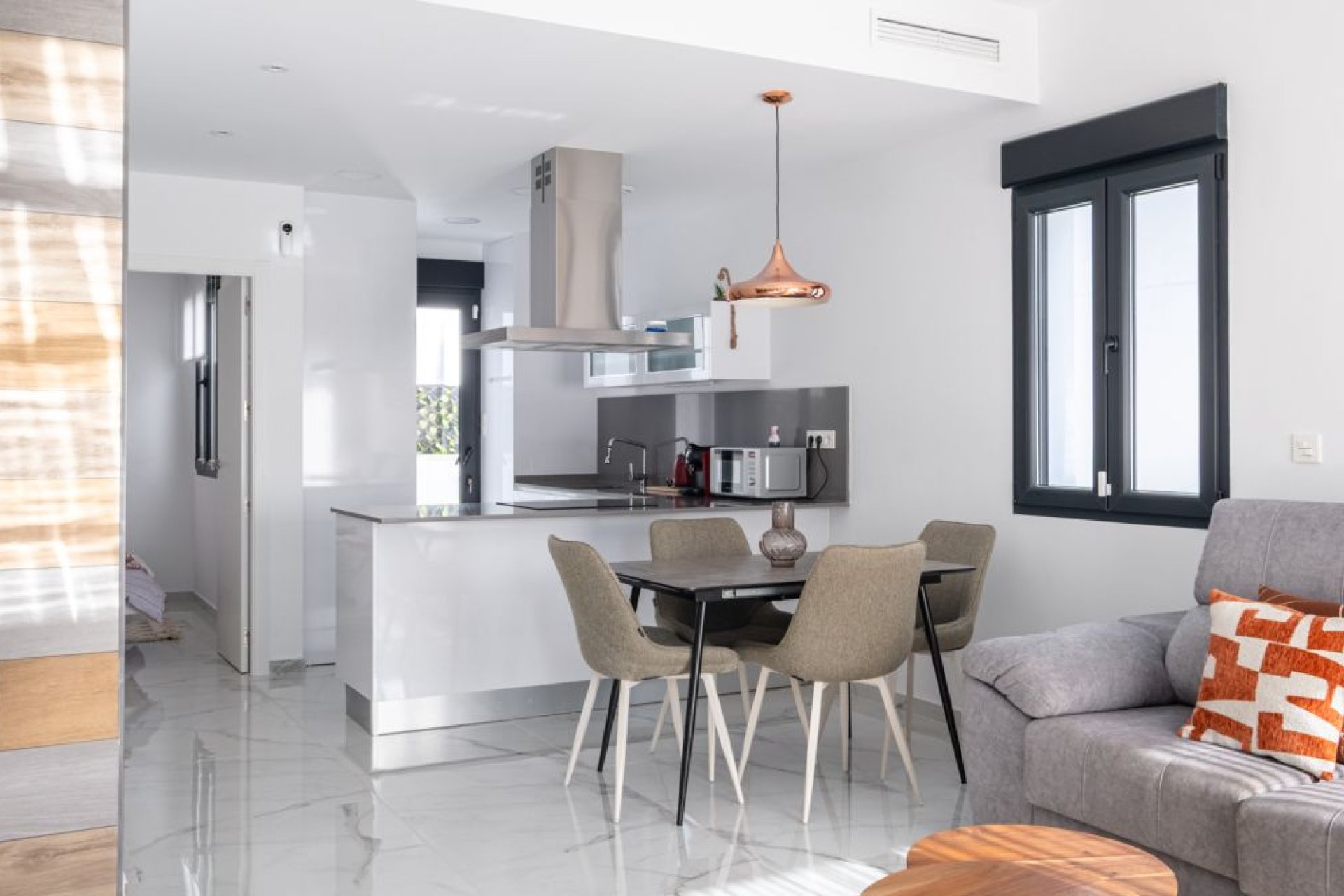 Odsprzedaż - Villa - Torrevieja - La Siesta - El Salado -  Torreta