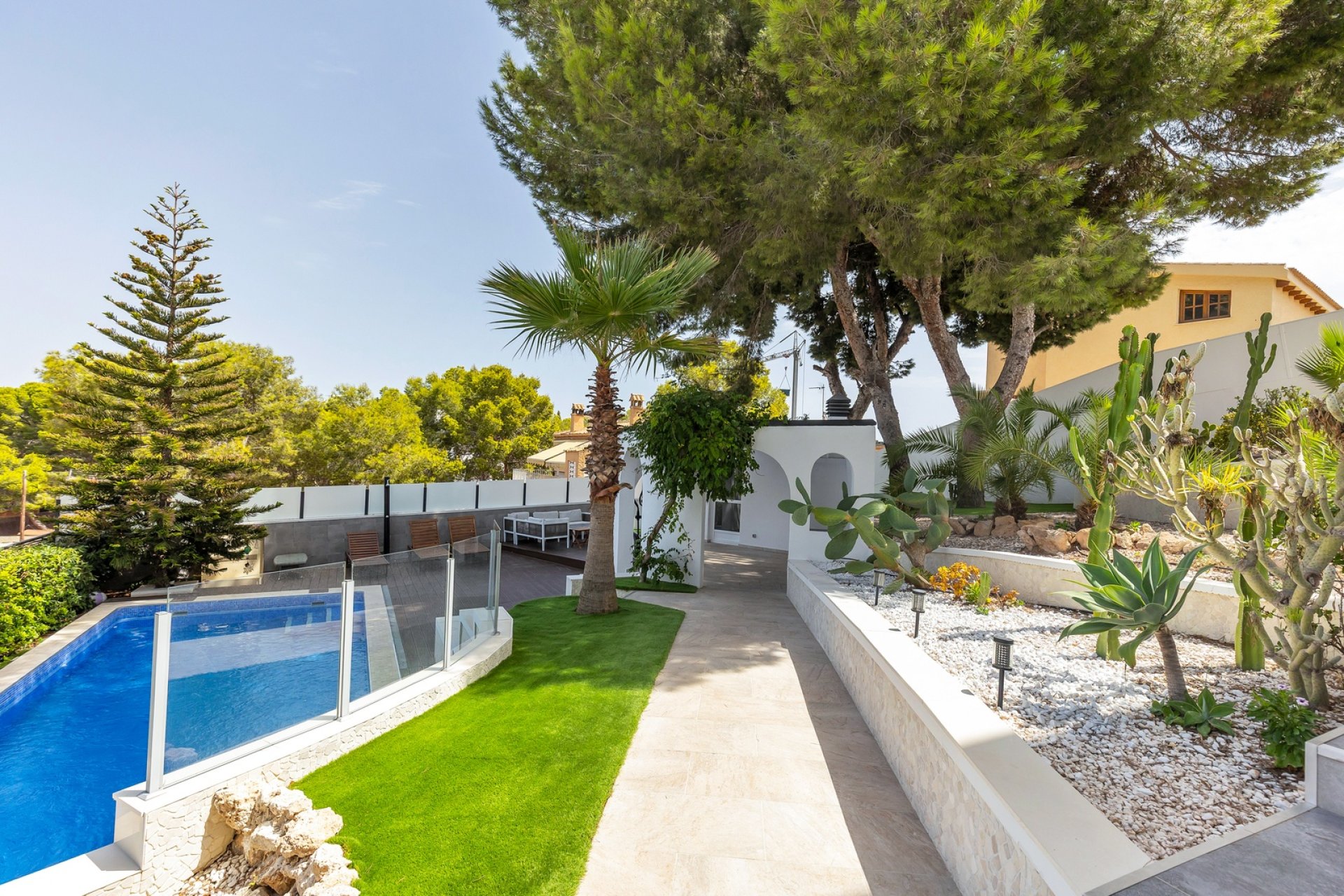 Odsprzedaż - Villa - Torrevieja - Los Balcones