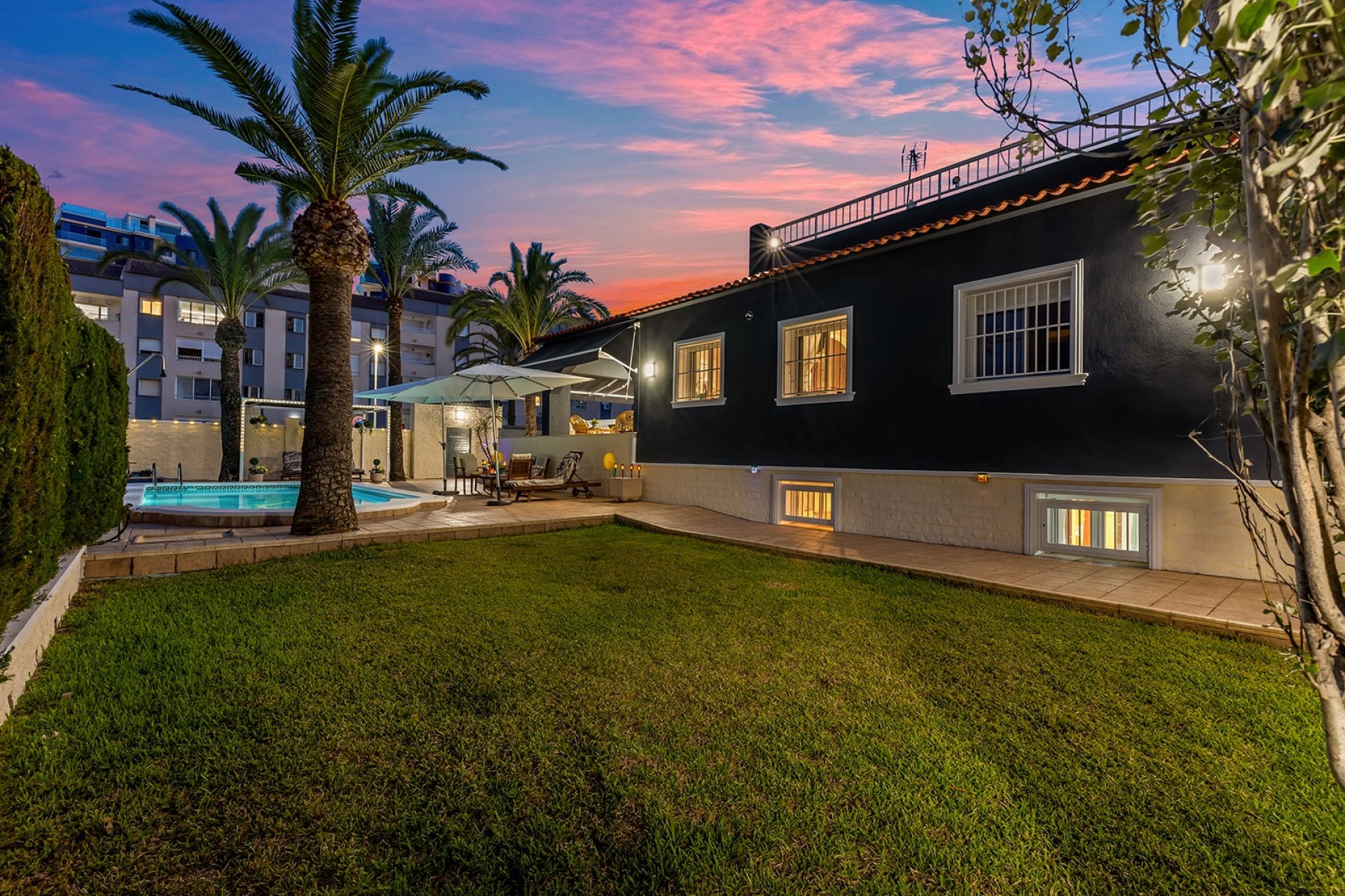 Odsprzedaż - Villa - Torrevieja - Rocio del Mar