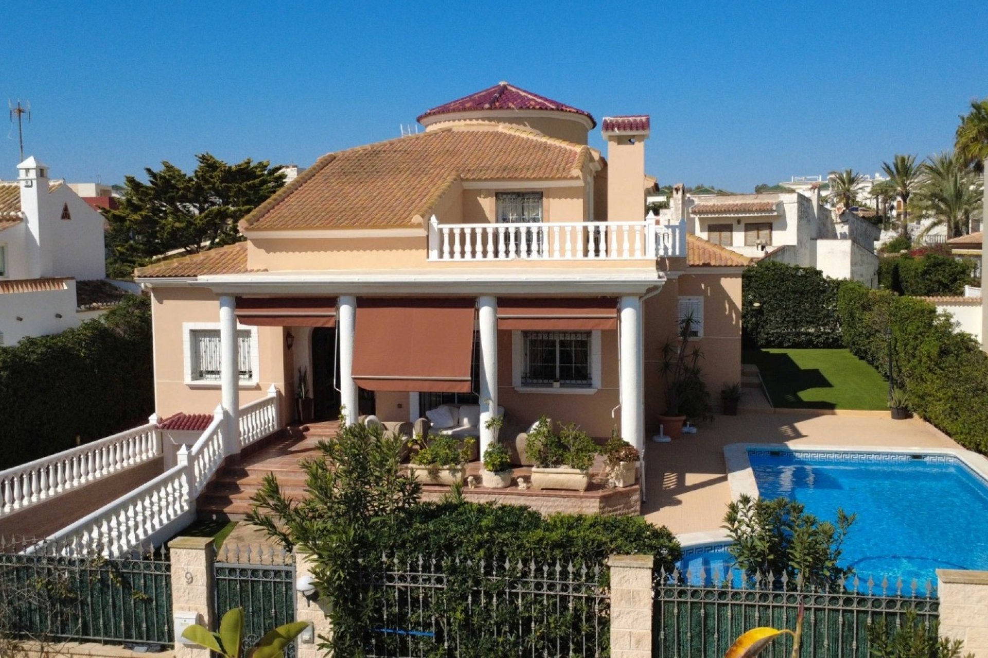 Odsprzedaż - Villa - Torrevieja - Torrelamata - La Mata