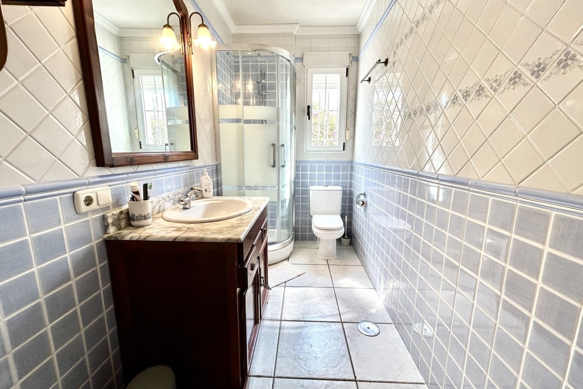 Odsprzedaż - Villa - Torrevieja