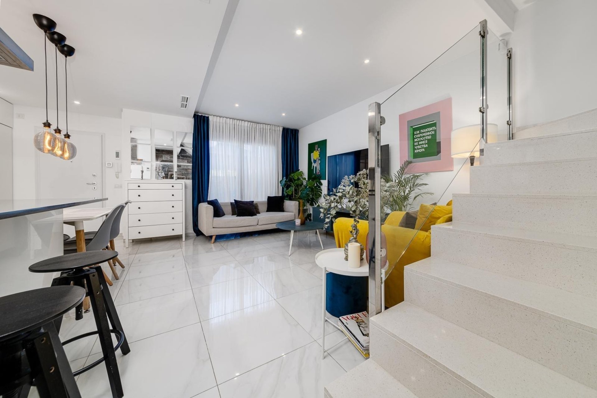 Odsprzedaż - Villa - Villamartin - Orihuela costa