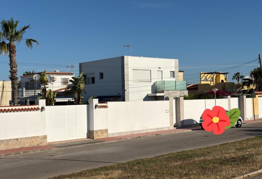 Odsprzedaż - Willa / Dom - Torrevieja - La Siesta