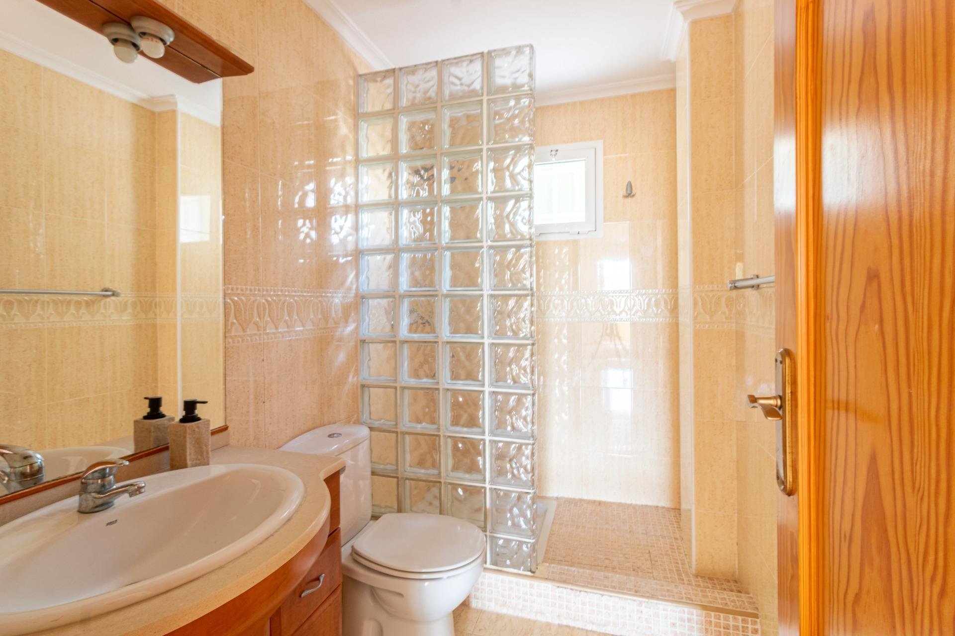 Perpardavimas - Bungalow - Orihuela Costa - Punta Prima