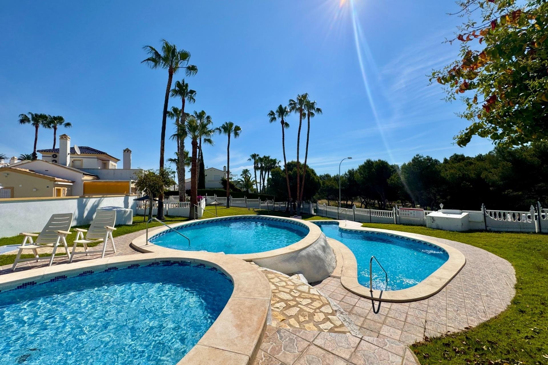 Perpardavimas - Bungalow - Orihuela Costa - Villamartín-Las Filipinas