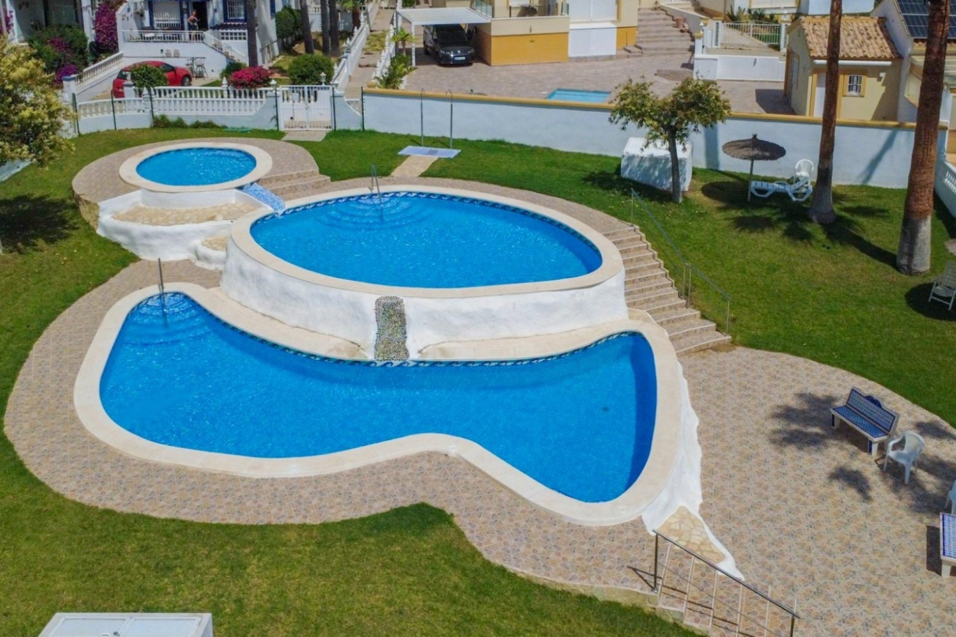 Perpardavimas - Dvipusis - Orihuela Costa - La Rioja