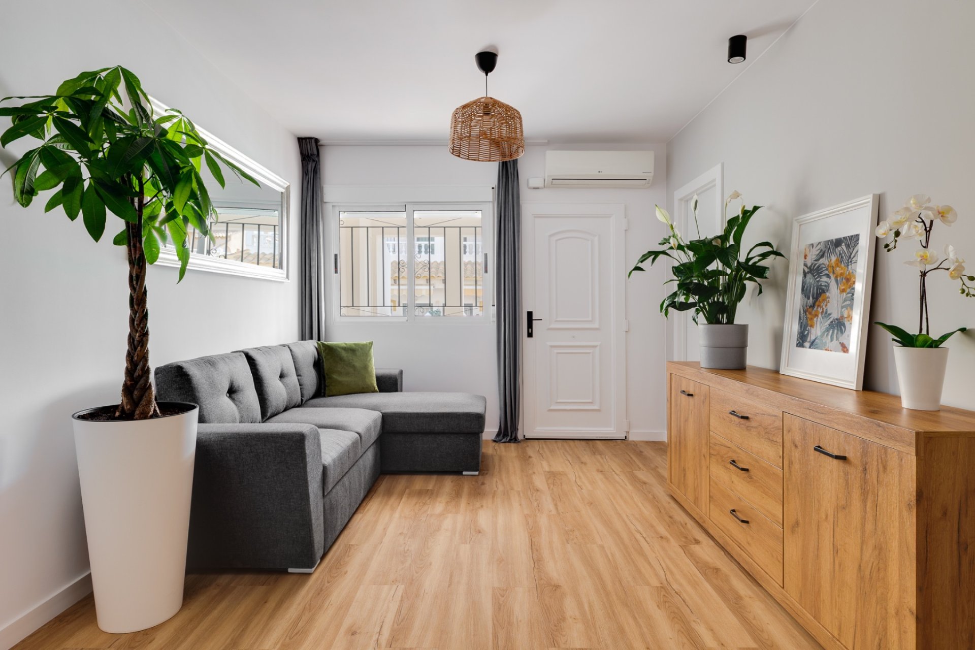 Perpardavimas - Dvipusis - Orihuela Costa