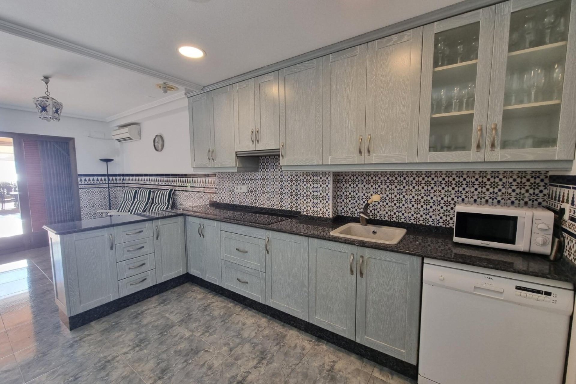 Perpardavimas - Dvipusis - Santa Pola - Playa del Este