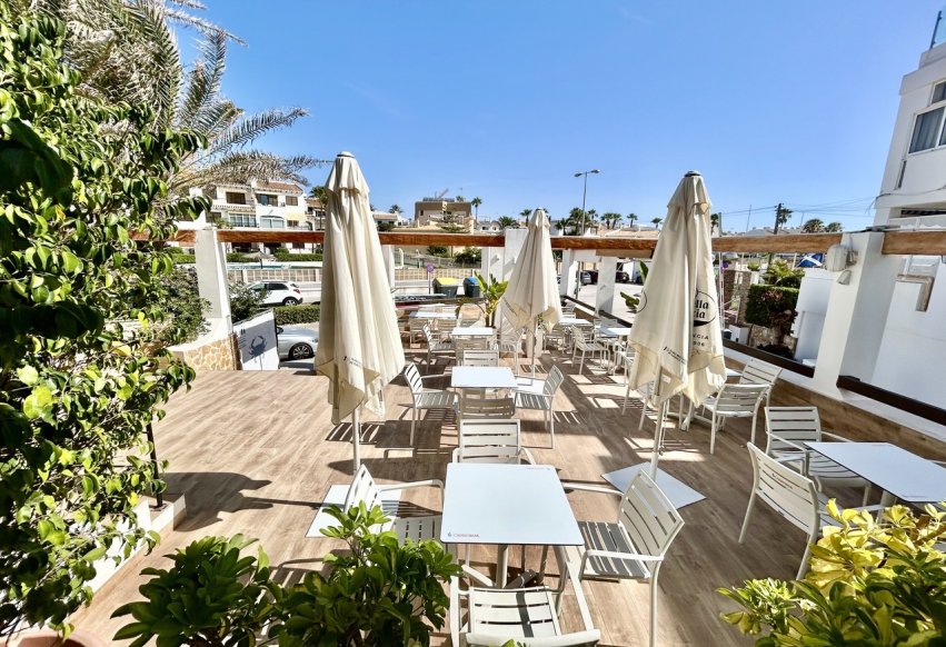 Perpardavimas - Local comercial - Orihuela Costa - Cabo Roig