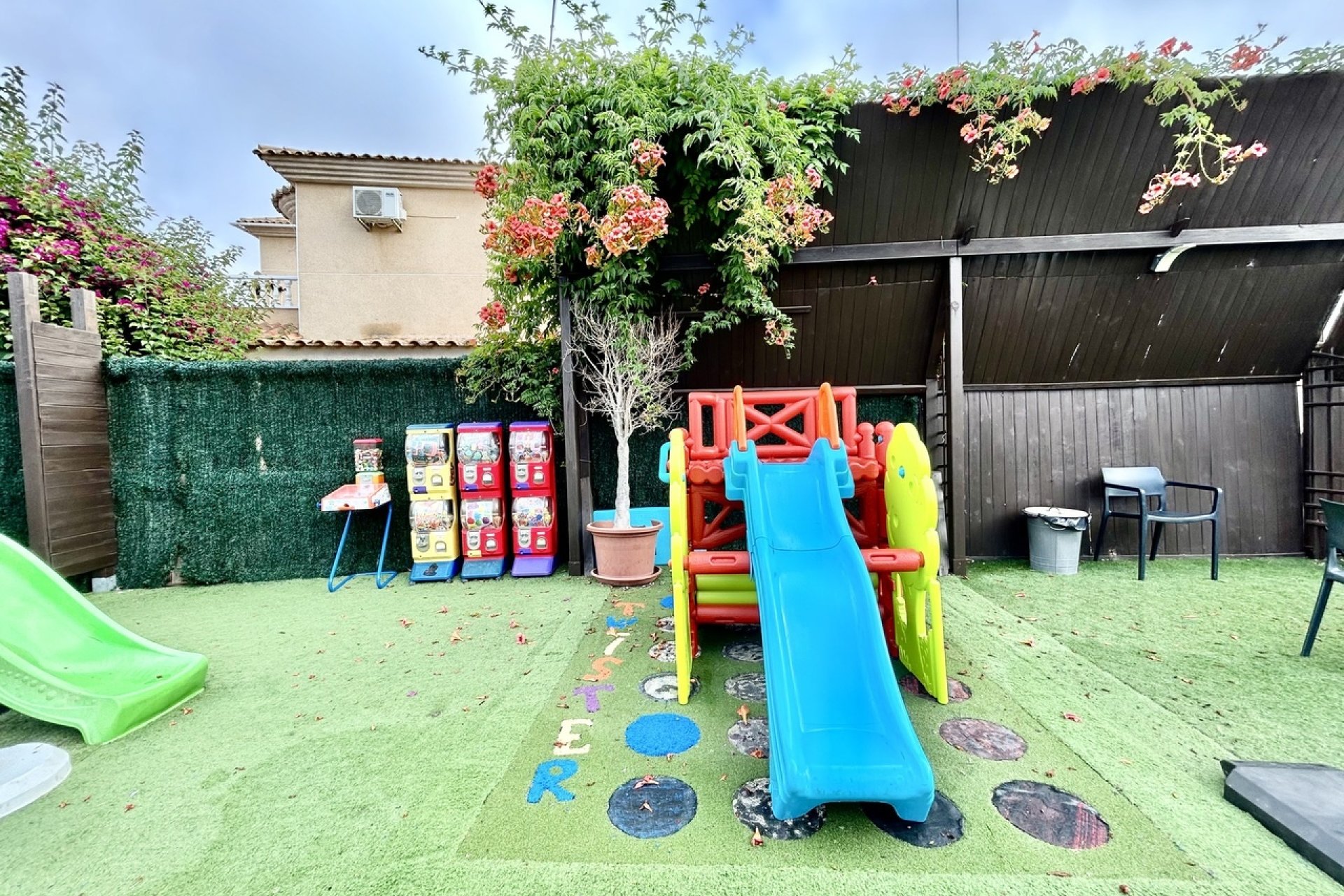Perpardavimas - Local comercial - Orihuela Costa - Villamartín