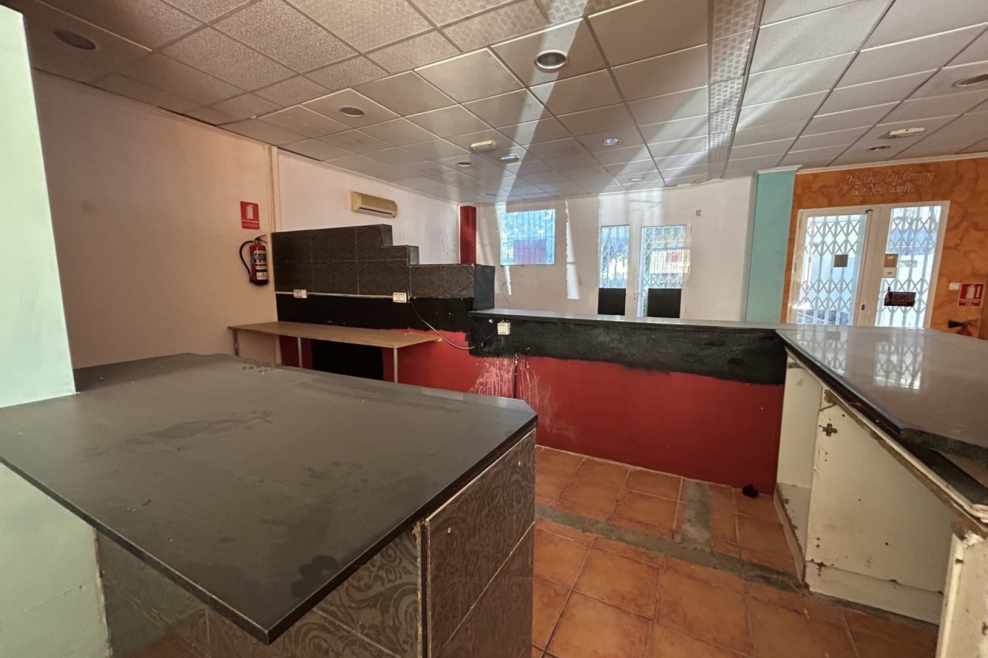 Perpardavimas - Local comercial - Orihuela Costa - Villamartín