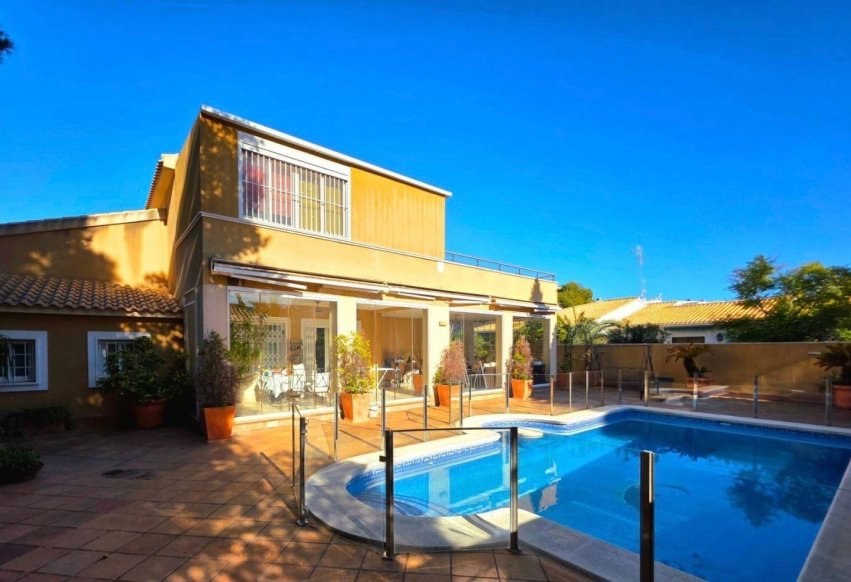 Perpardavimas - Vila - Orihuela Costa - Campoamor
