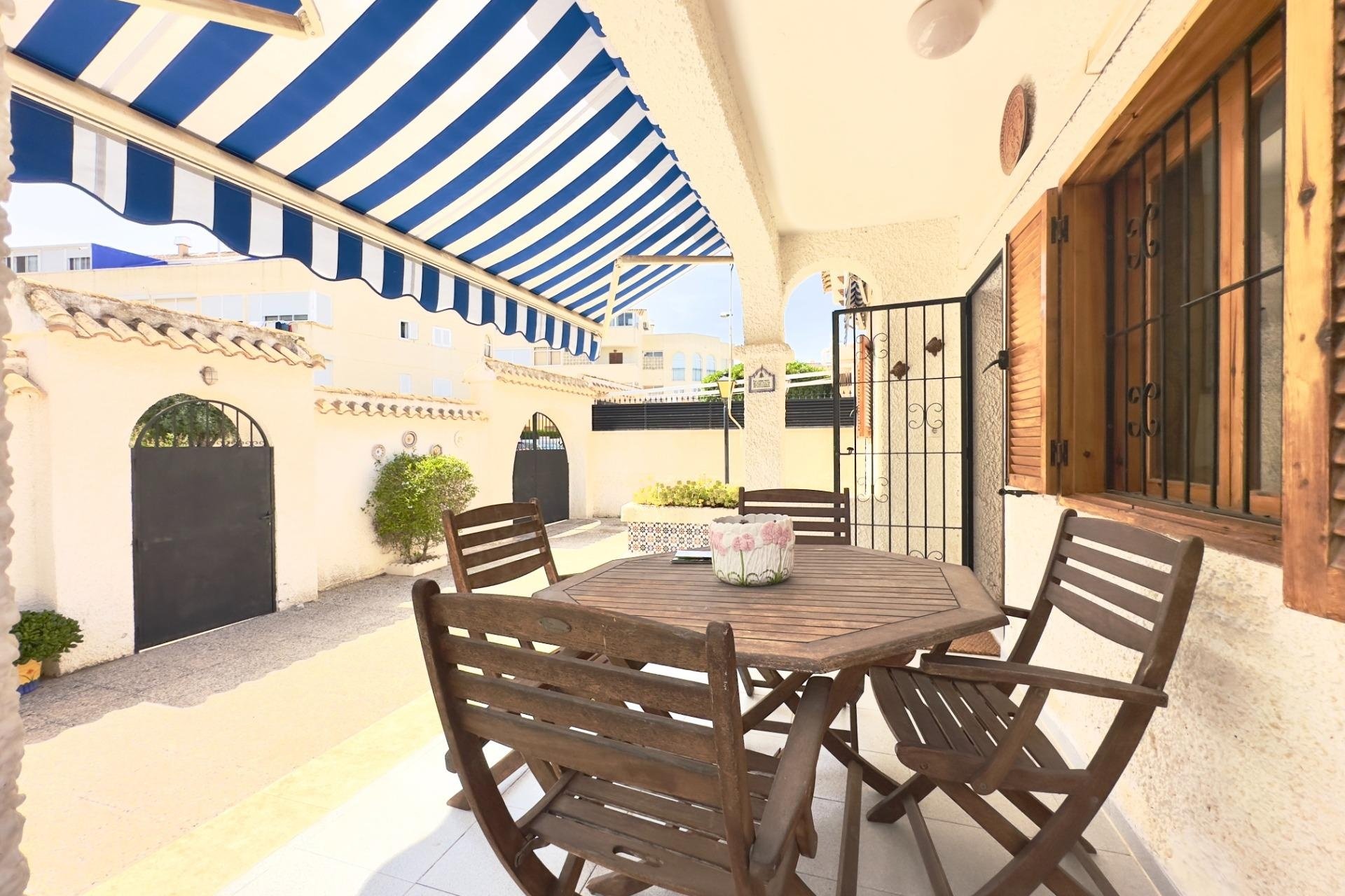 Perpardavimas - Vila - Orihuela Costa - La Zenia