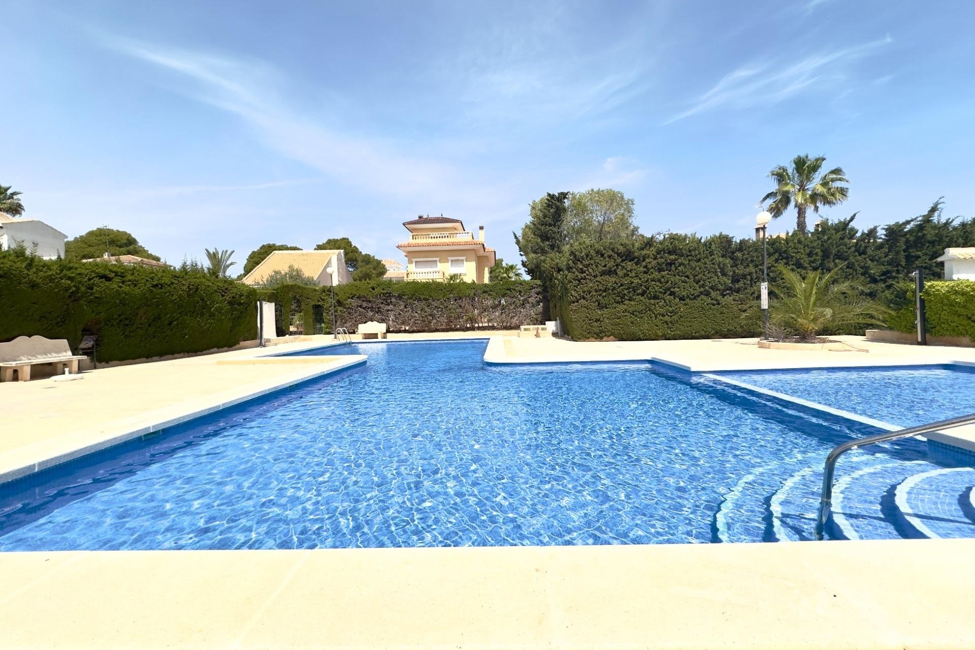 Perpardavimas - Vila - Orihuela Costa - La Zenia