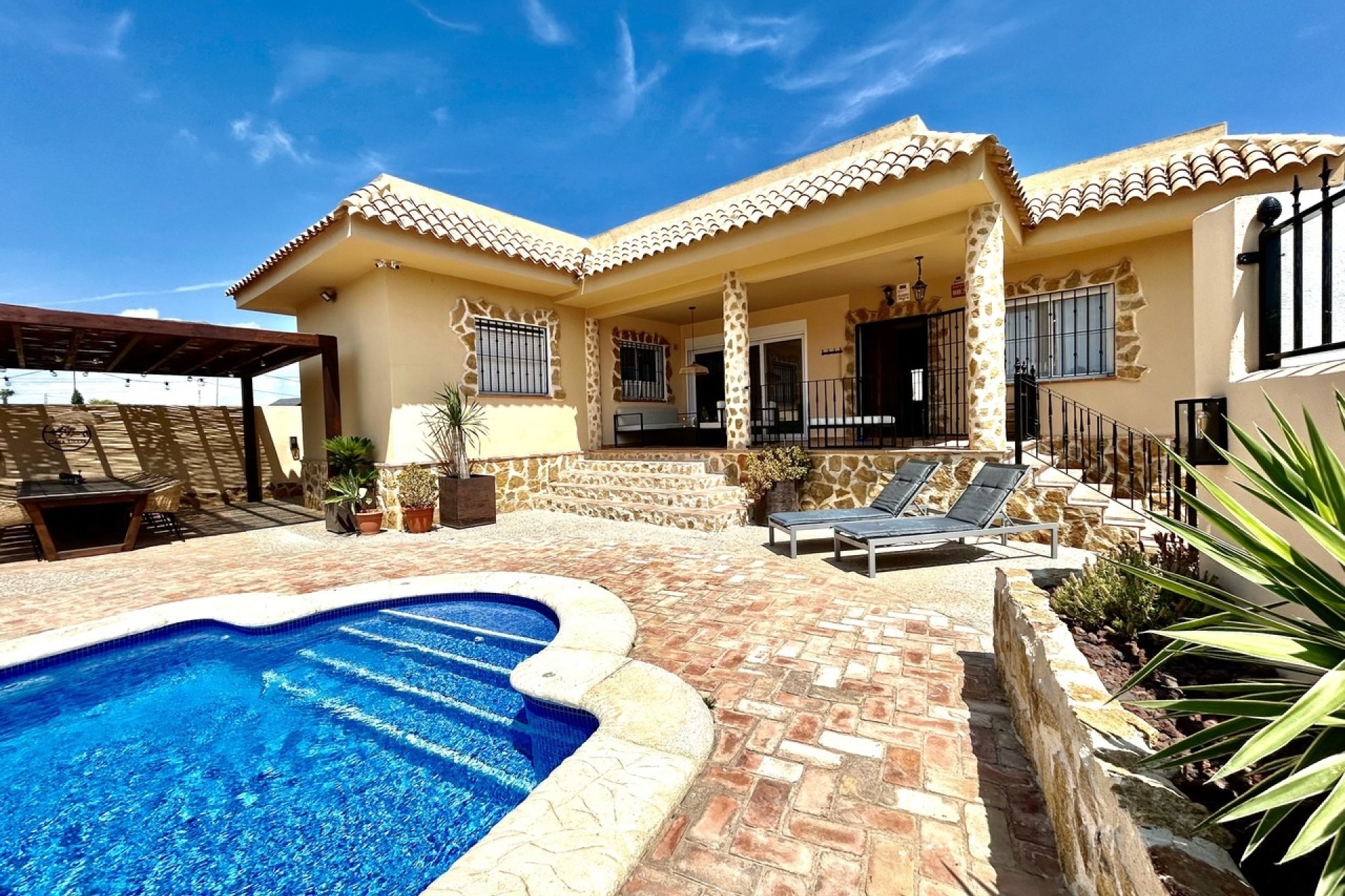Perpardavimas - Vila - Orihuela Costa - La Zenia
