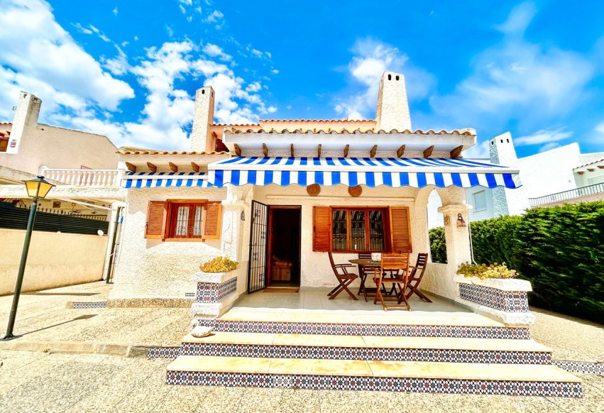 Perpardavimas - Vila - Orihuela Costa - La Zenia