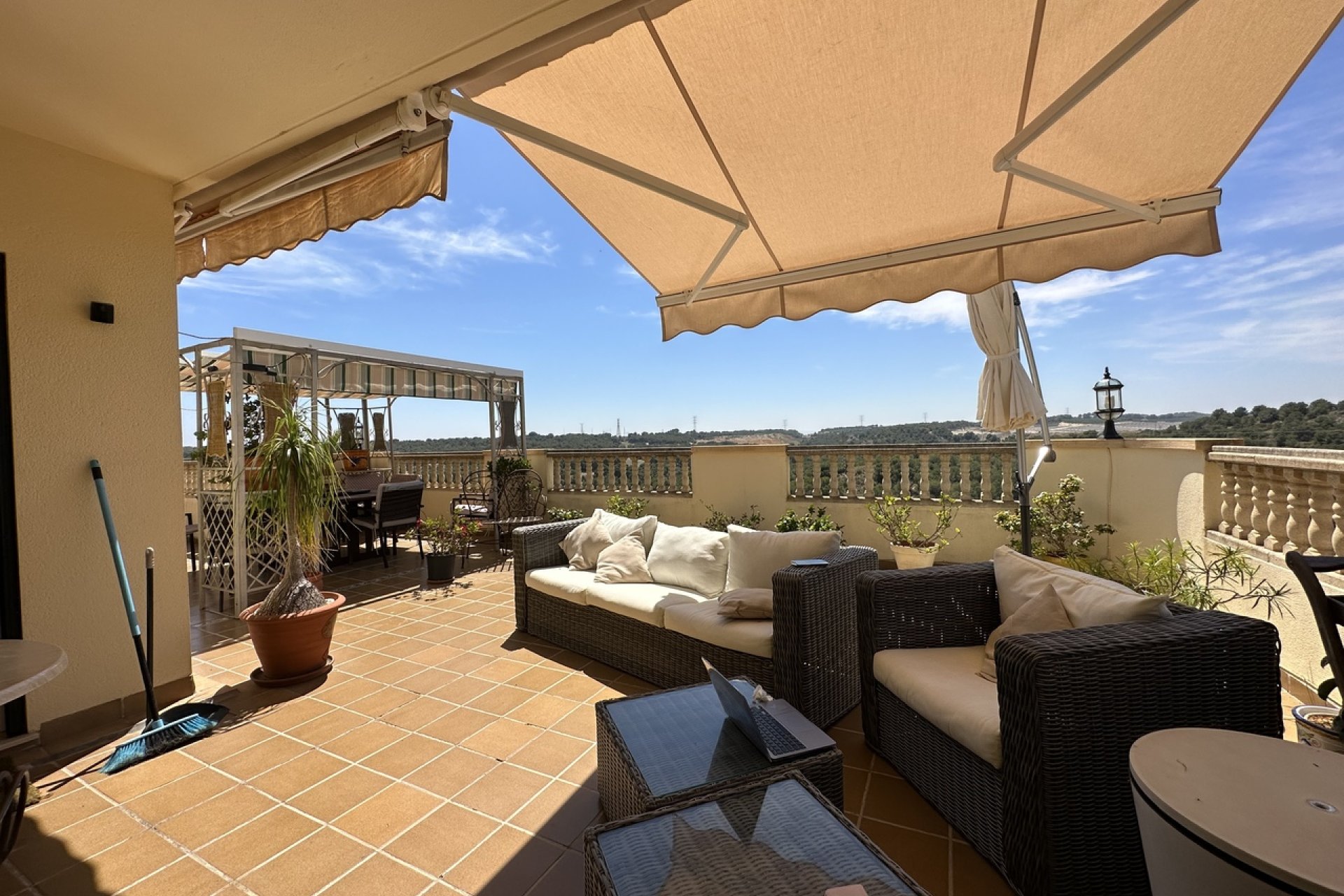 Perpardavimas - Vila - Orihuela Costa - Villamartín