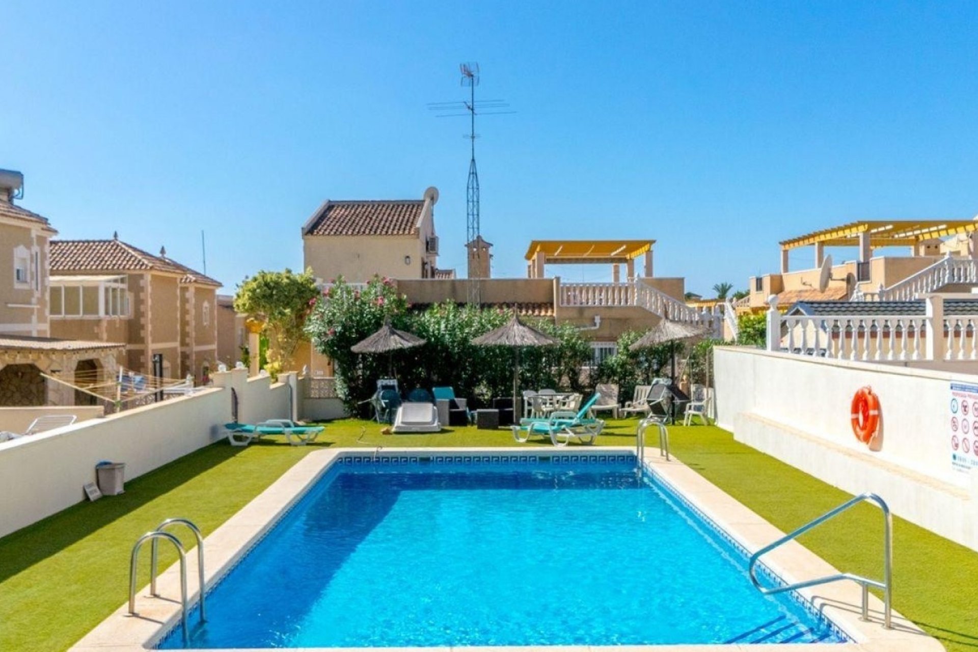 Perpardavimas - Vila - Orihuela Costa - Villamartín