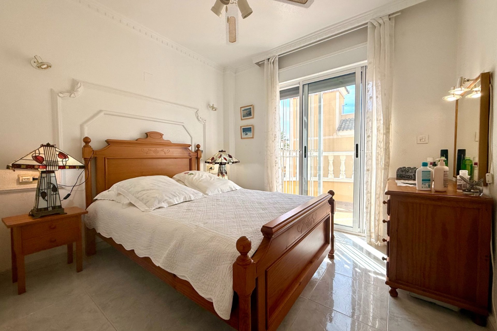 Perpardavimas - Vila - Orihuela Costa - Villamartín