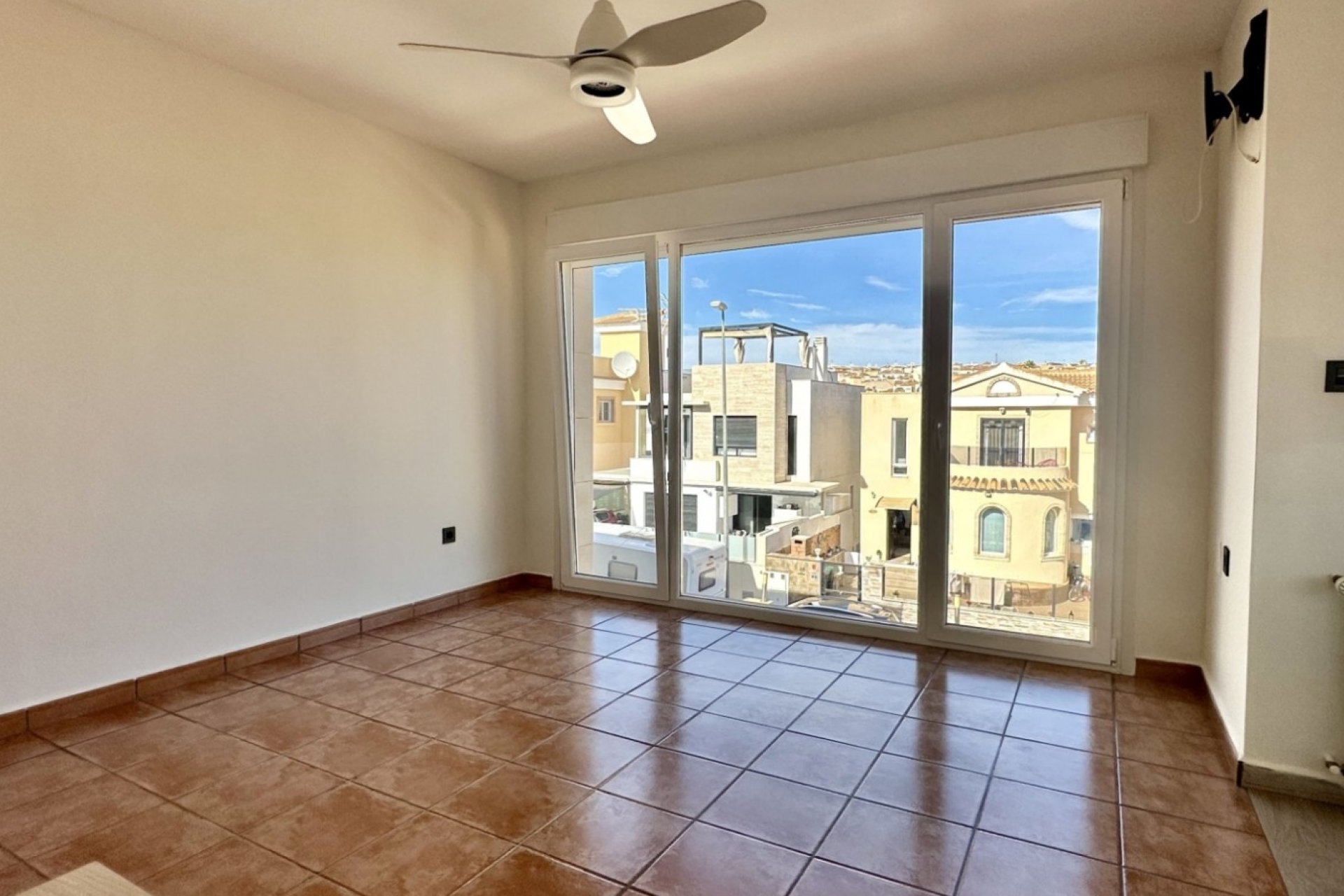 Perpardavimas - Vila - Orihuela Costa - Villamartín