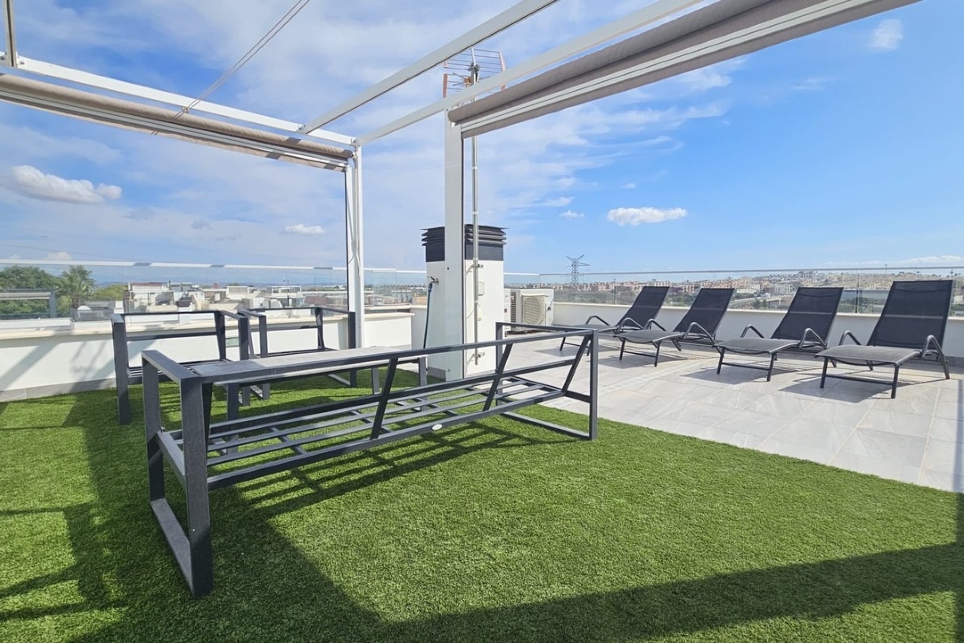 Perpardavimas - Vila - Orihuela Costa - Villamartín