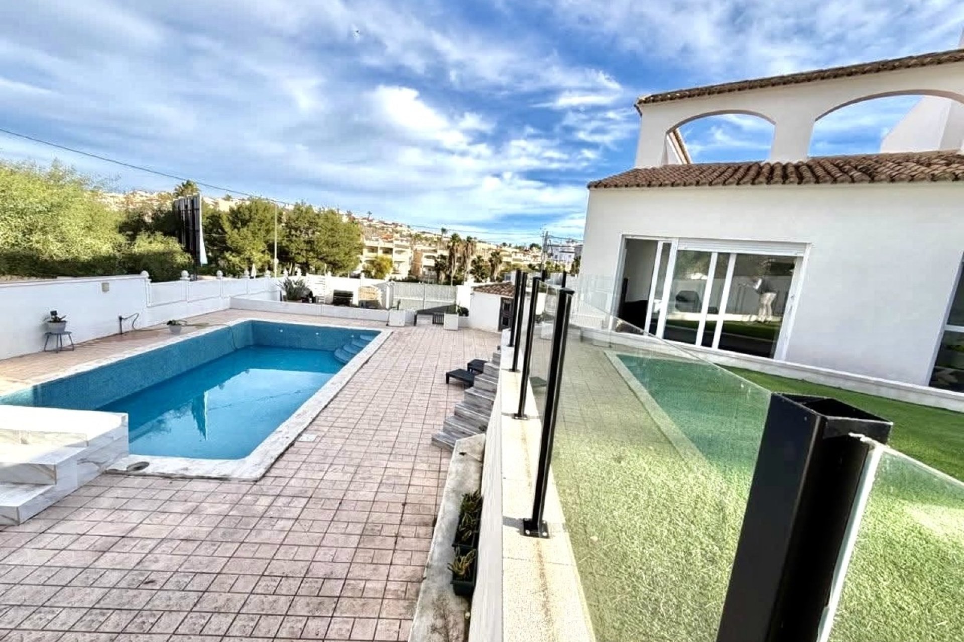 Perpardavimas - Vila - Orihuela Costa - Villamartín