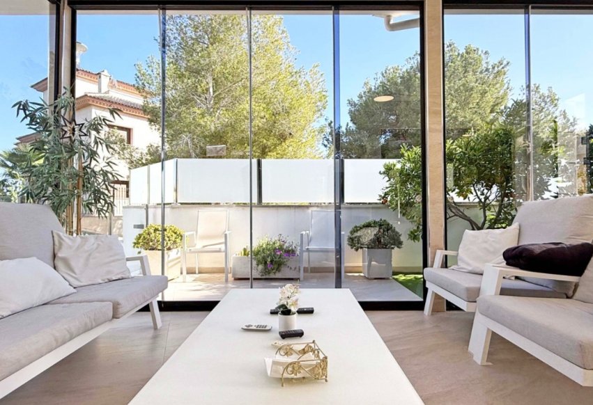 Perpardavimas - Vila - Orihuela Costa - Villamartín