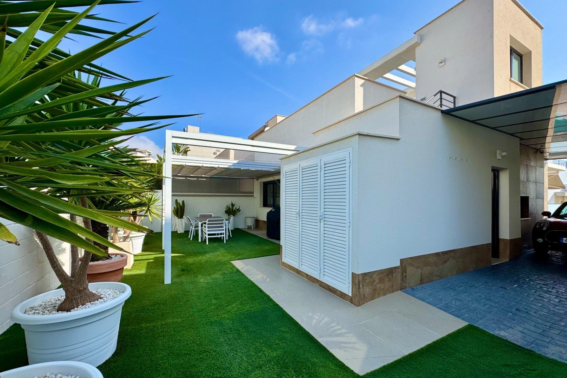 Perpardavimas - Vila - San Miguel de Salinas - Bellavista