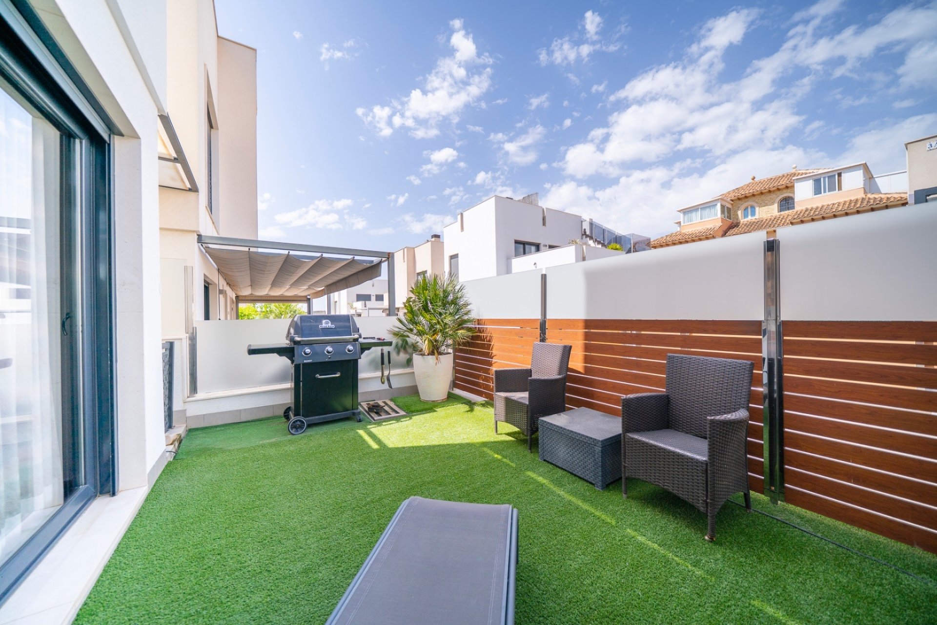 Perpardavimas - Vila - Torrevieja