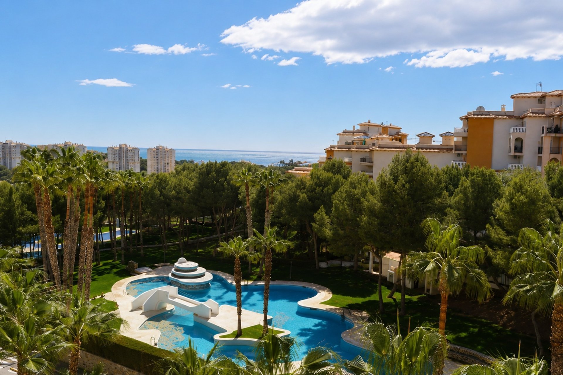 Resale - Apartament / Duplex - Orihuela Costa - Campoamor