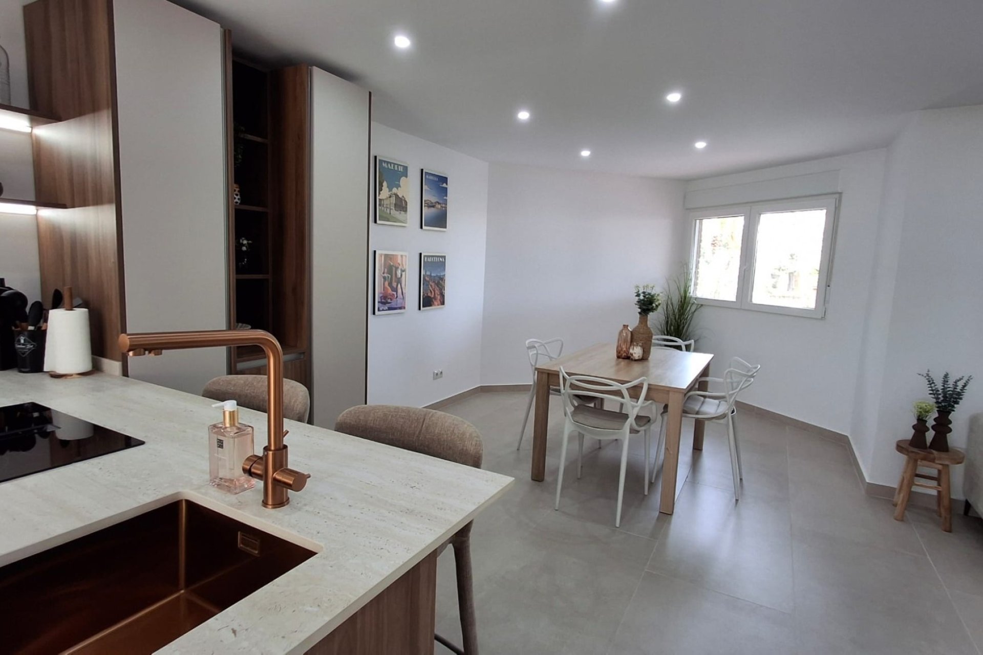 Resale - Apartament / Duplex - Torrevieja - Playa Acequion