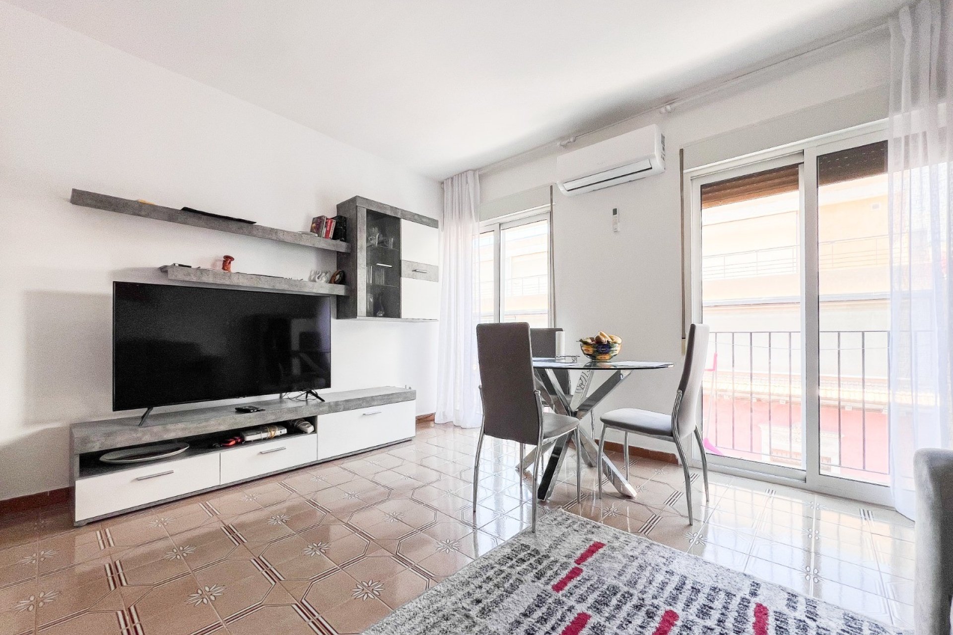 Resale - Apartment / flat - Alicante - Center