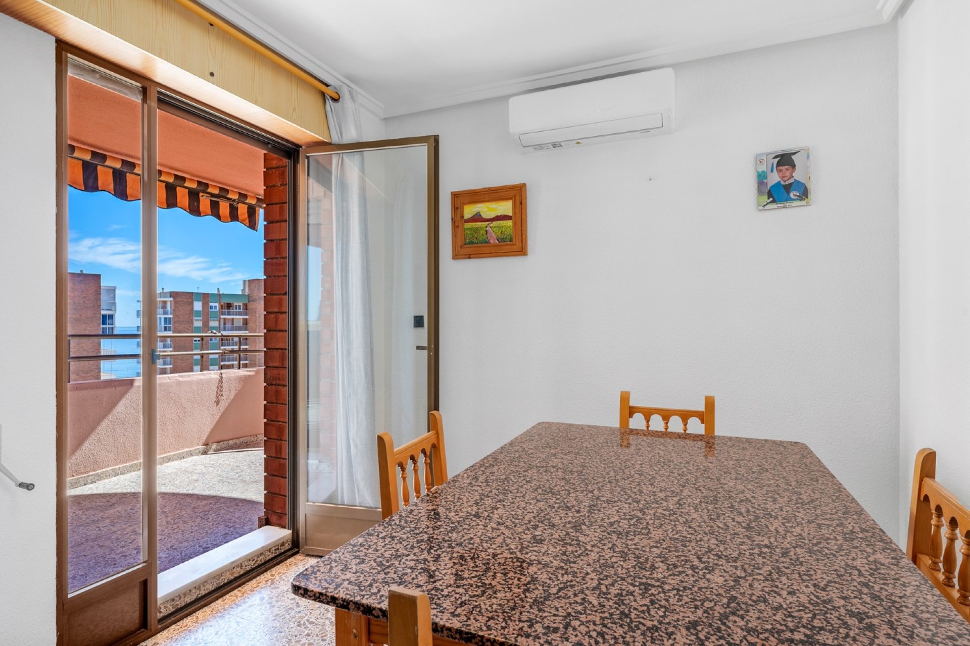 Resale - Apartment / flat - Elche - Segunda linea playa