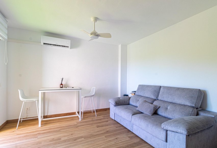 Resale - Apartment / flat - Orihuela Costa - Campoamor