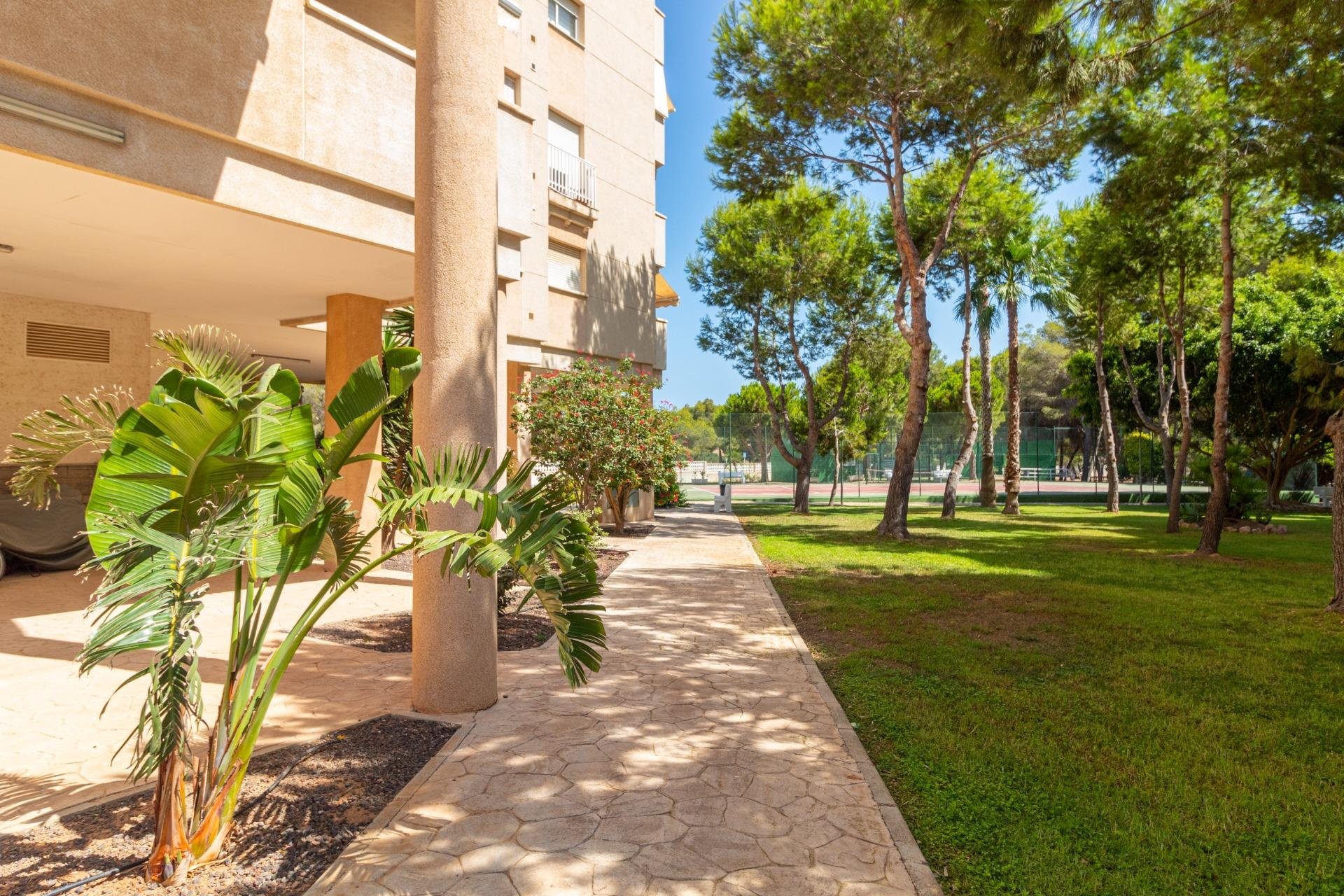 Resale - Apartment / flat - Orihuela Costa - Campoamor