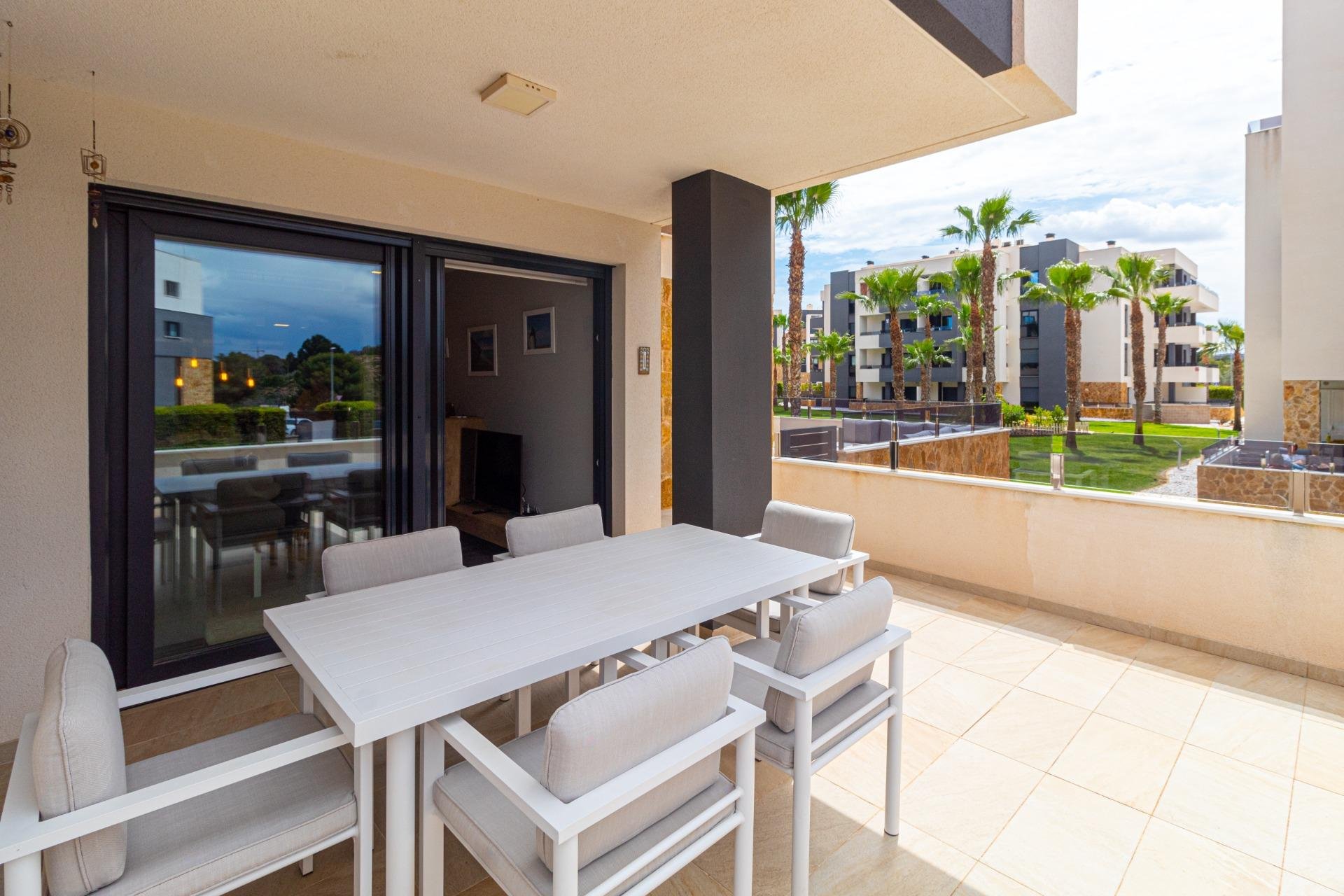 Resale - Apartment / flat - Orihuela Costa - La Florida
