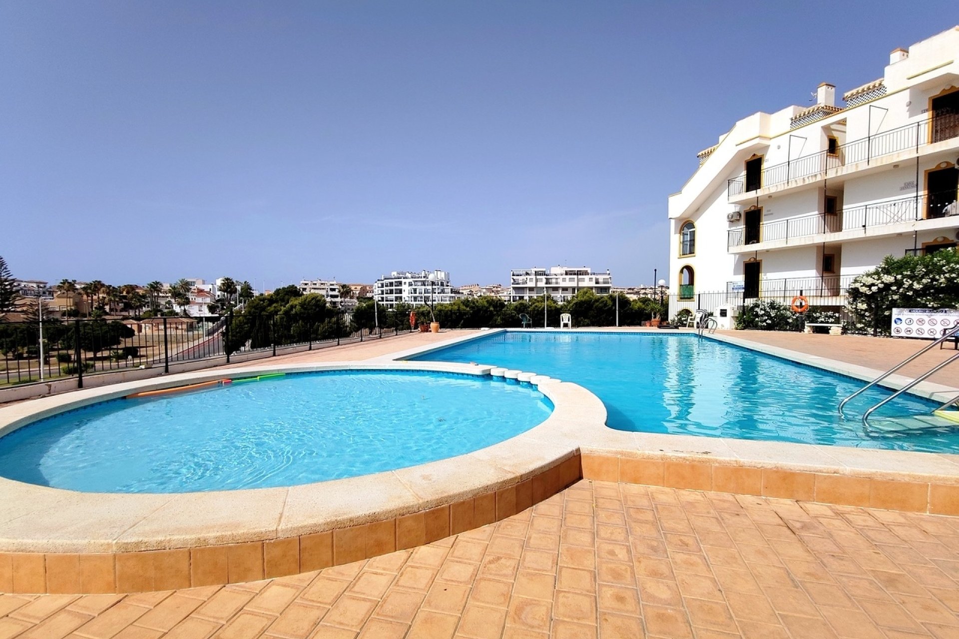 Resale - Apartment / flat - Orihuela Costa - La Zenia