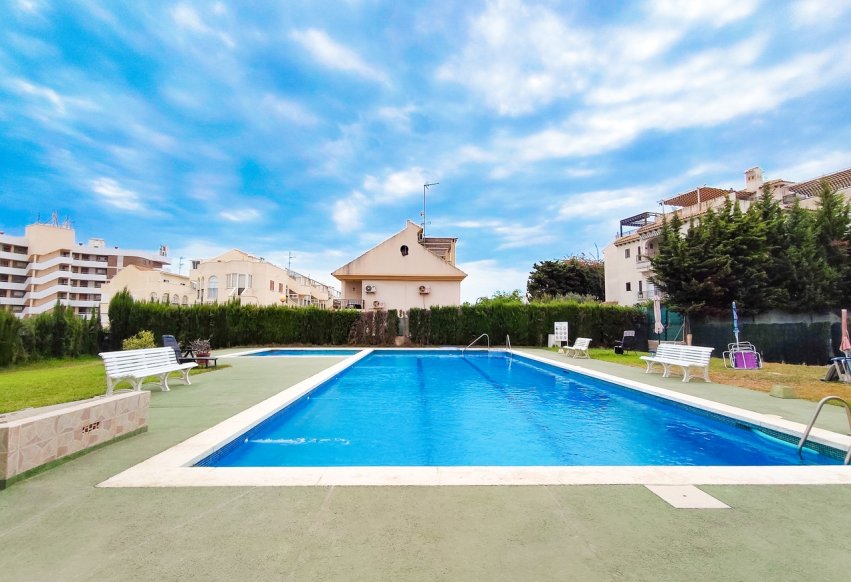 Resale - Apartment / flat - Orihuela Costa - La Zenia