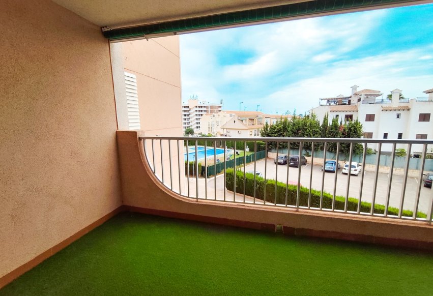 Resale - Apartment / flat - Orihuela Costa - La Zenia