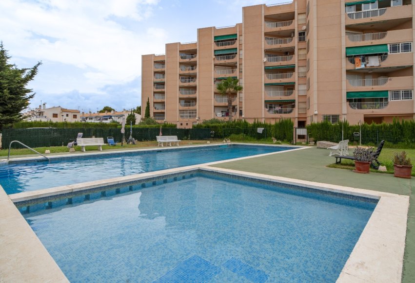 Resale - Apartment / flat - Orihuela Costa - La Zenia