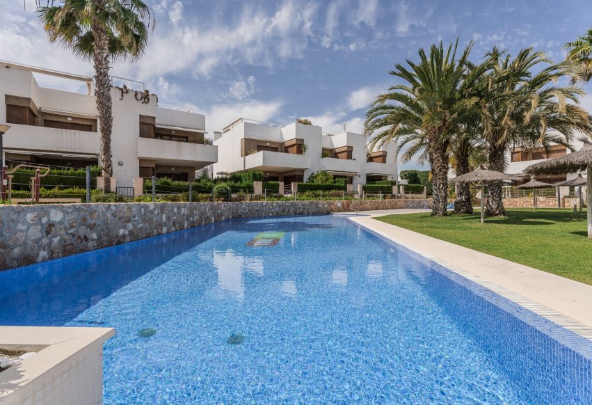 Resale - Apartment / flat - Orihuela Costa - La Zenia