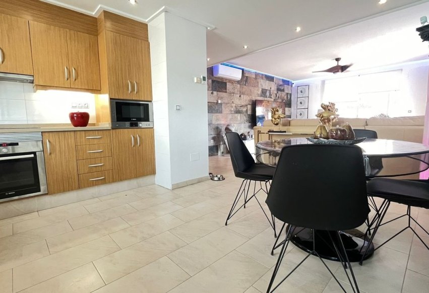 Resale - Apartment / flat - Orihuela Costa - Los Dolses
