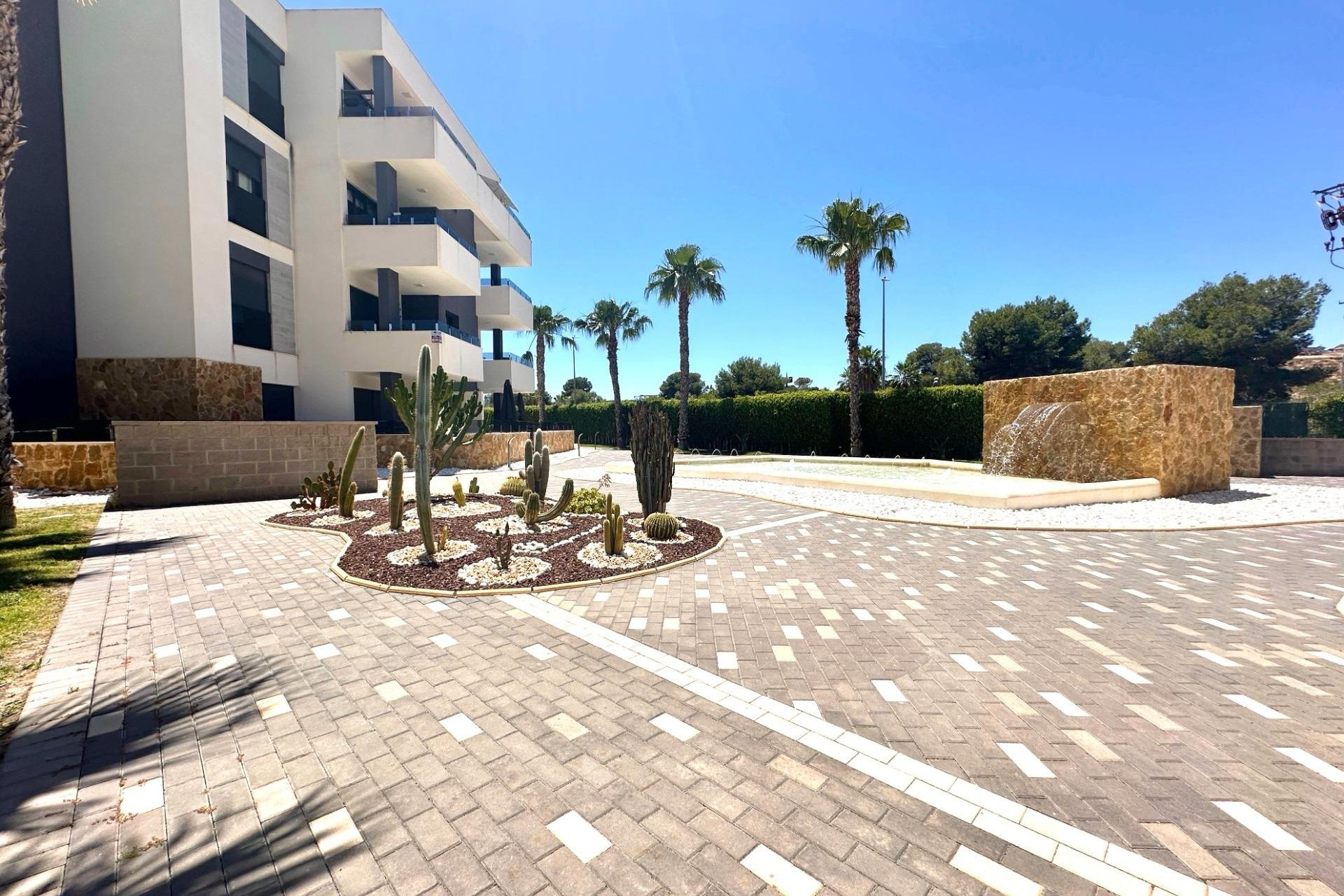 Resale - Apartment / flat - Orihuela Costa - PAU 8
