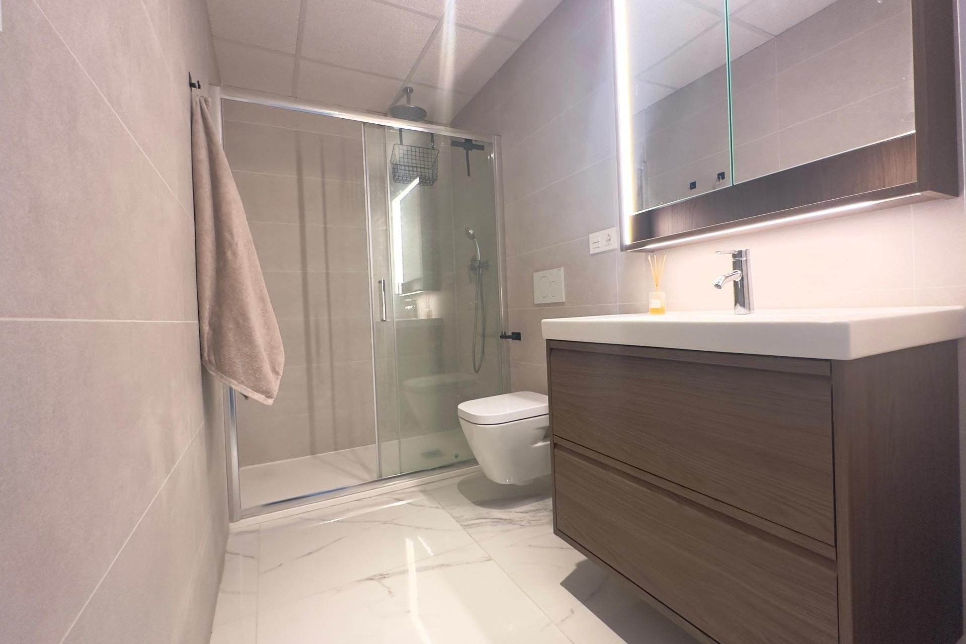 Resale - Apartment / flat - Orihuela Costa - PAU 8