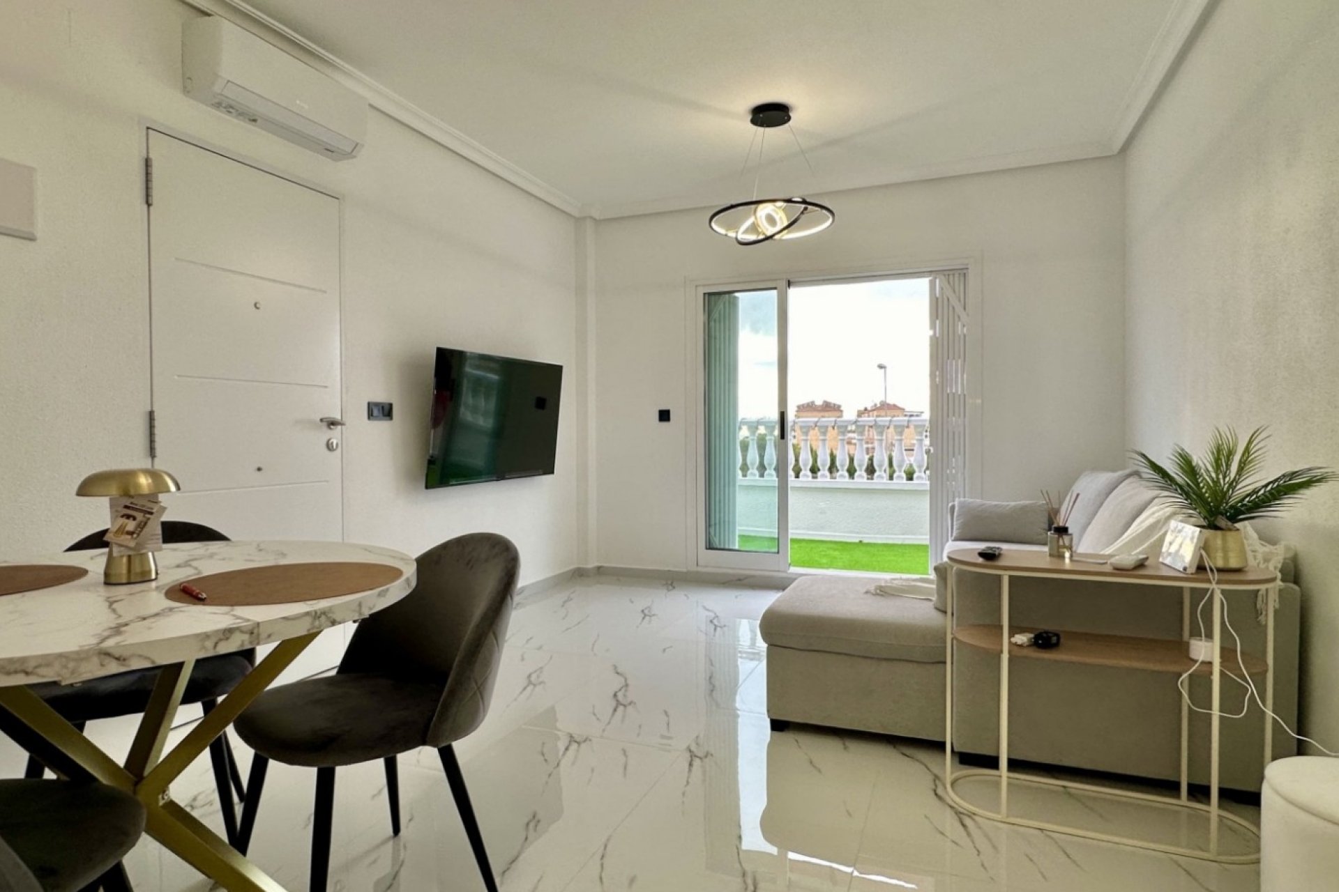 Resale - Apartment / flat - Orihuela Costa - Playa Flamenca