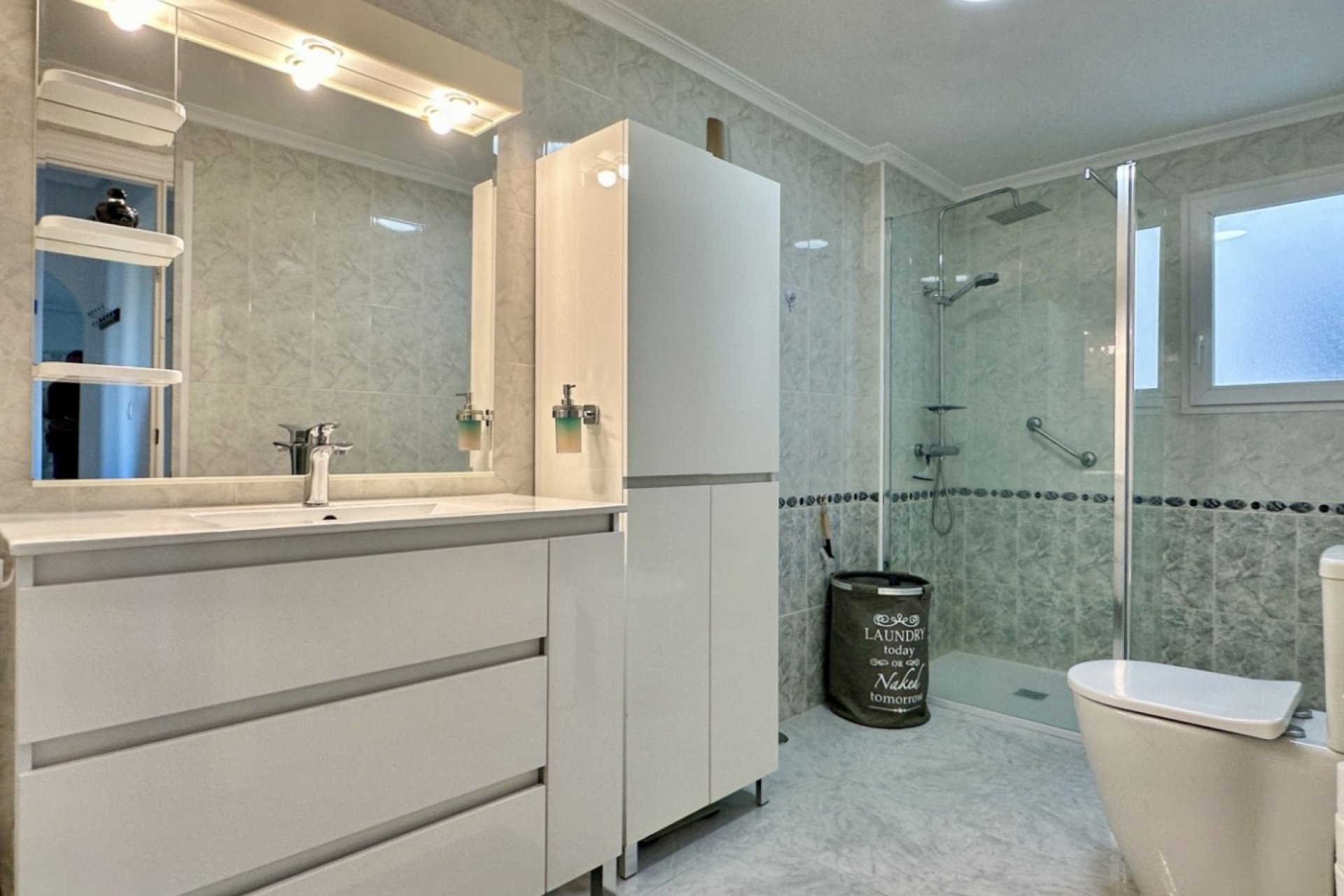 Resale - Apartment / flat - Orihuela Costa - Playa Flamenca