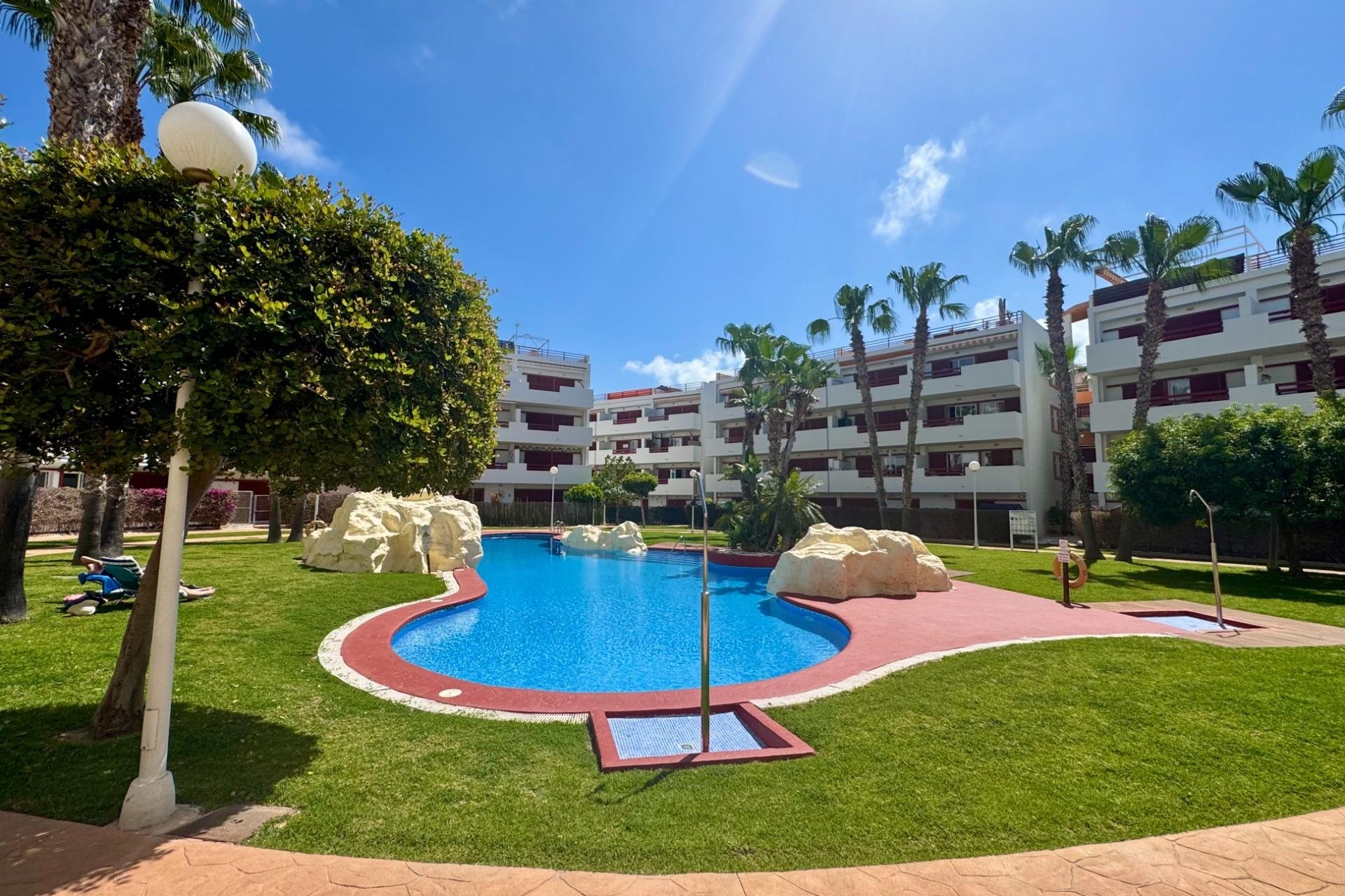 Resale - Apartment / flat - Orihuela Costa - Punta Prima