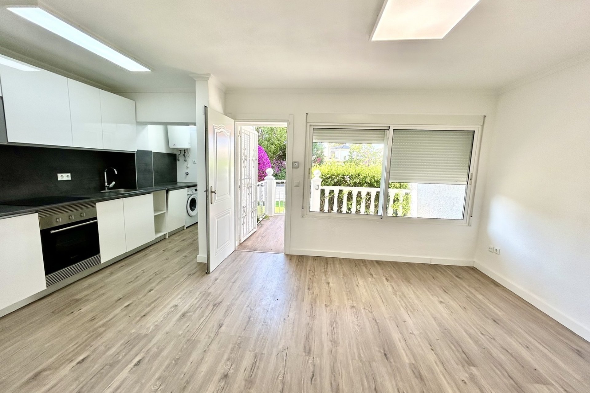 Resale - Apartment / flat - Orihuela Costa - Villamartín