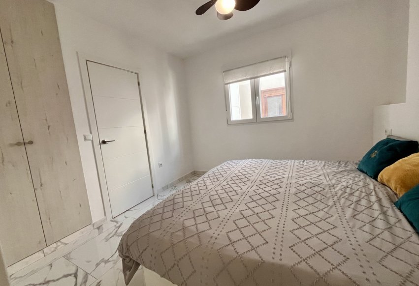 Resale - Apartment / flat - Orihuela Costa - Villamartín